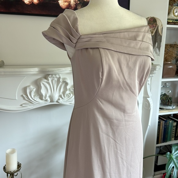 La Femme 29537 Fitted Off Shoulder Evening Dress - Picture 5 of 9